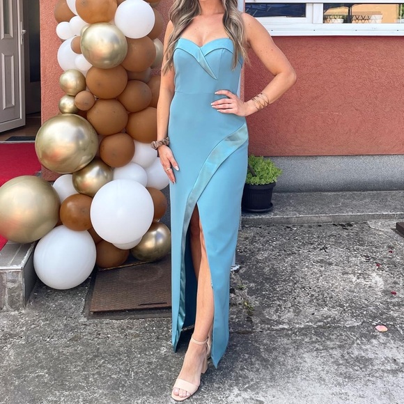Aidan Mattox Dresses & Skirts - Aqua gown